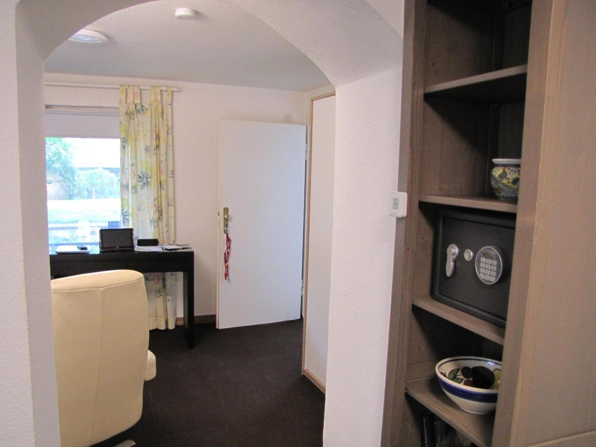 Apartment Hugo37 Am Bergpark Кассель Екстер'єр фото